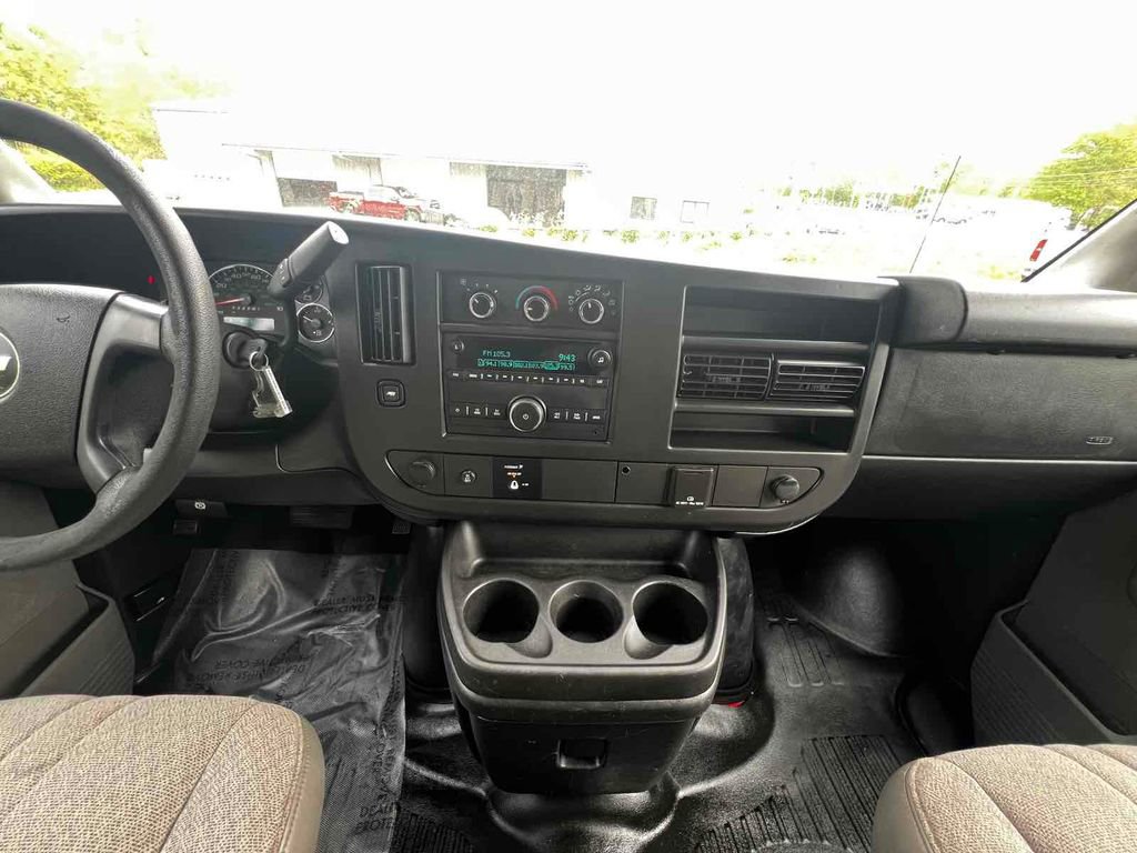 Used 2016 Chevrolet Express 2500 Work Van image 17