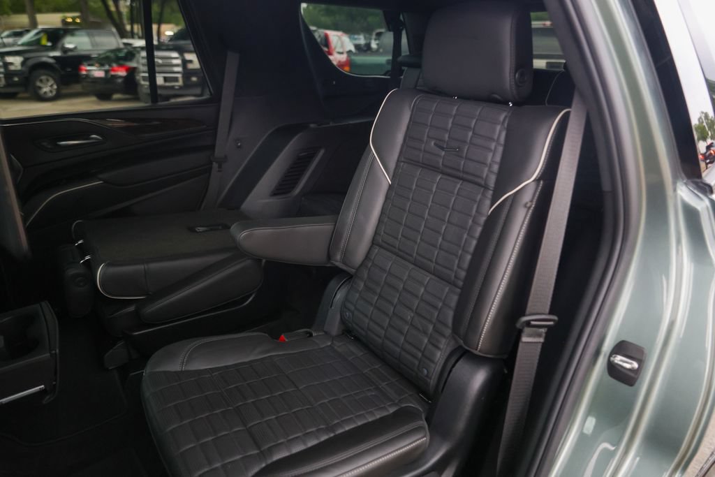 Used 2024 Cadillac Escalade Sport Platinum w/ LPO, ONYX Package AWD/4WD image 25