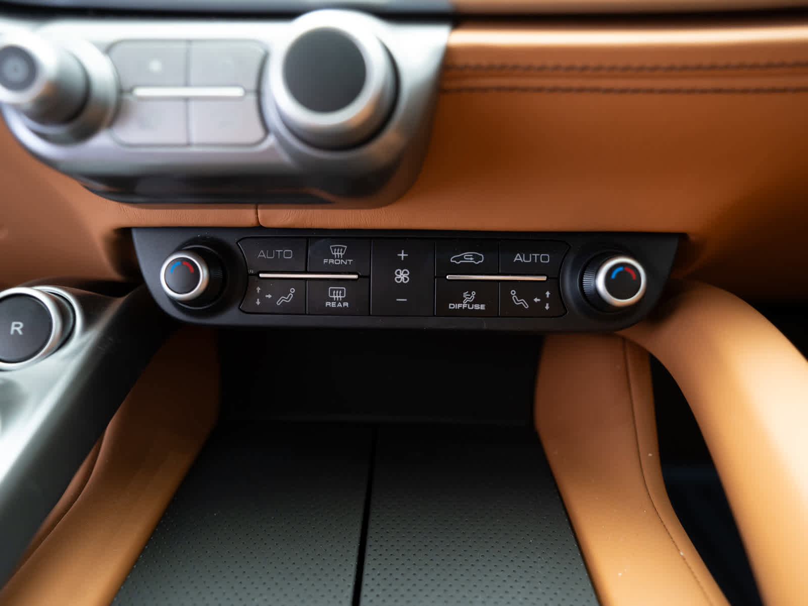 Certified 2018 Ferrari GTC4Lusso image 29