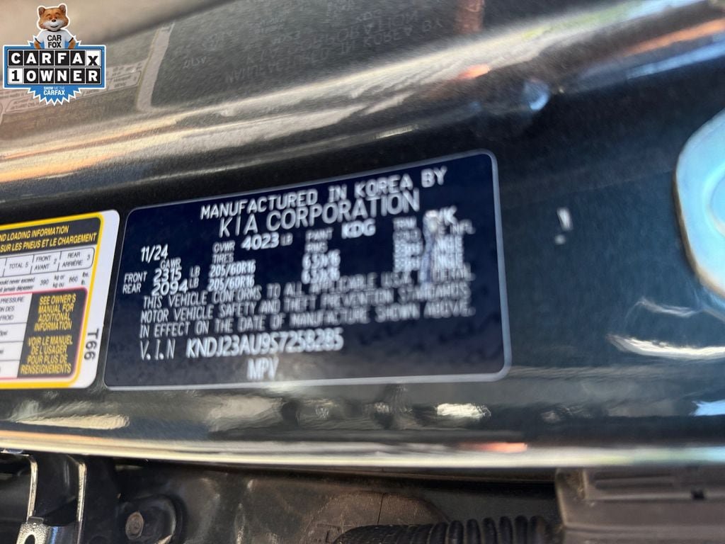 Certified 2025 Kia Soul LX w/ LX Technology Package FWD image 31