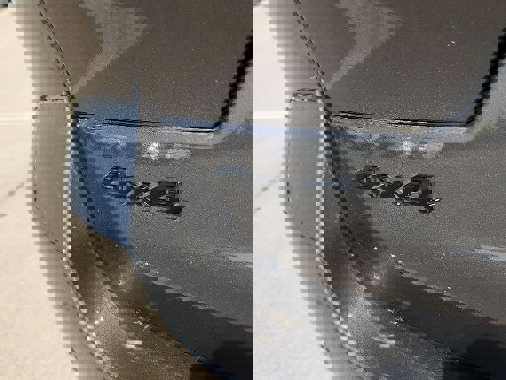 Used 2025 Jeep Grand Cherokee Altitude AWD/4WD image 11