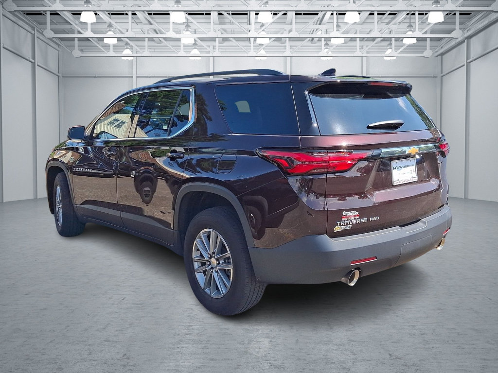 Used 2023 Chevrolet Traverse LT AWD/4WD image 3