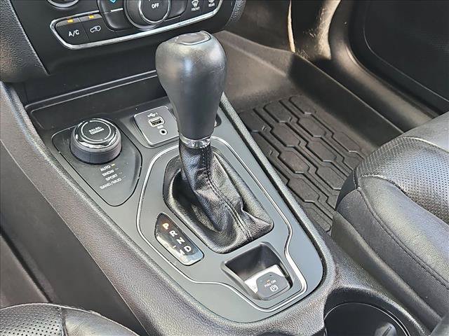 Used 2021 Jeep Cherokee Latitude Lux w/ Sun & Sound Group AWD/4WD image 12