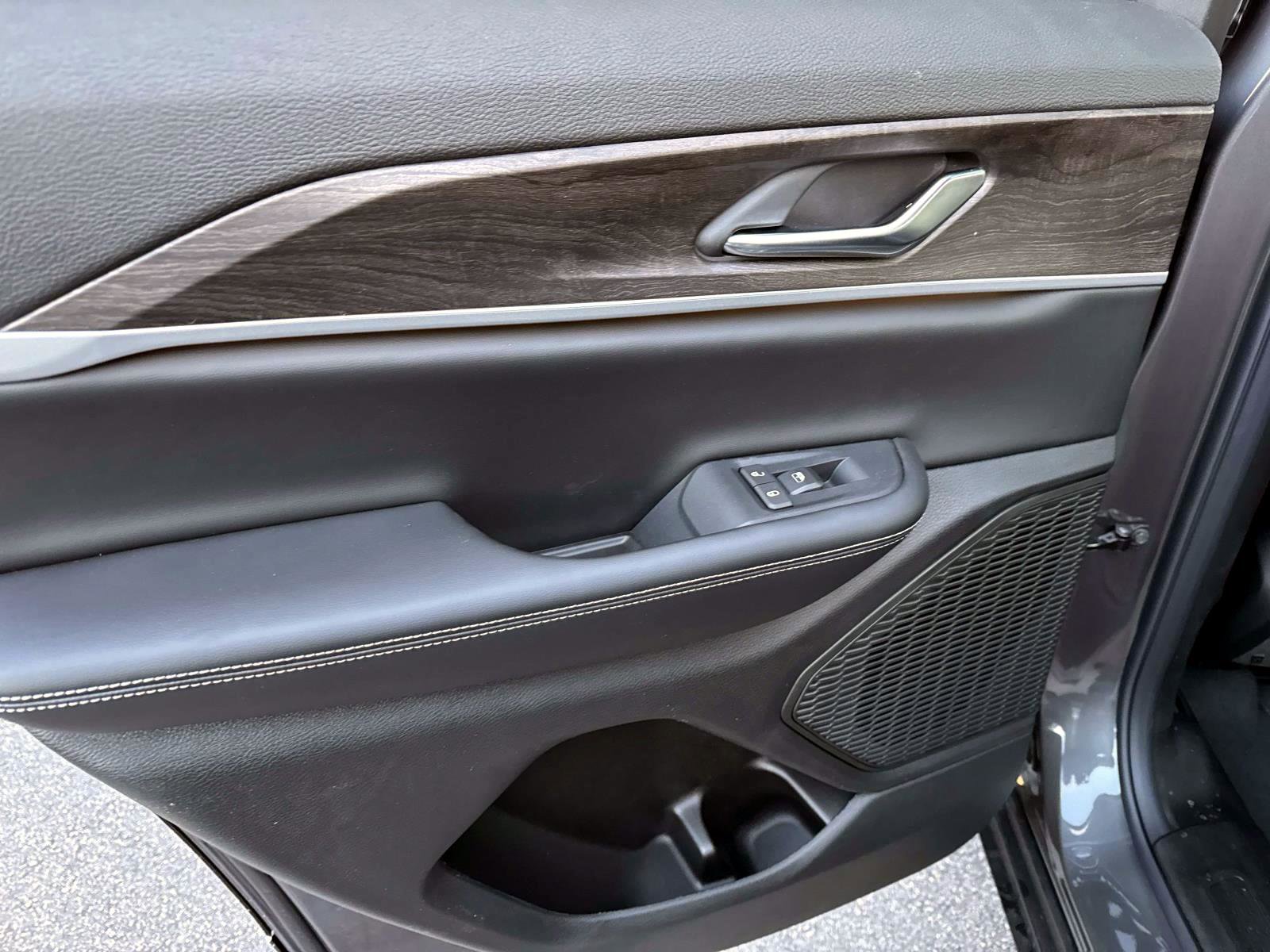 New 2025 Jeep Grand Cherokee Limited image 7