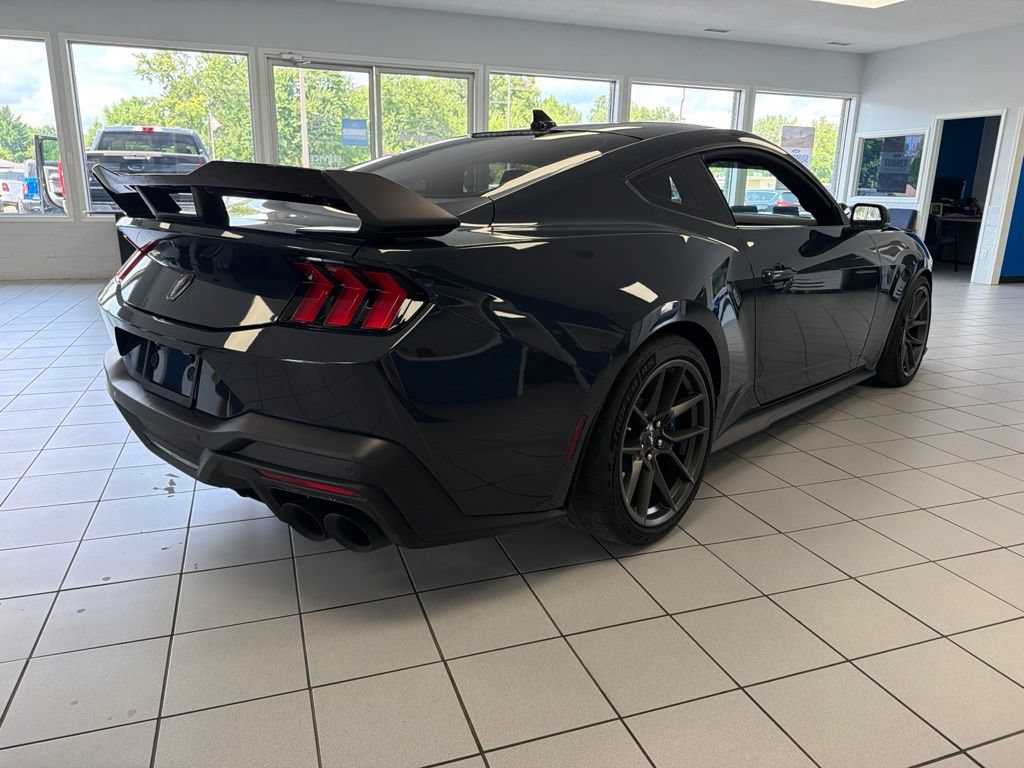 Used 2025 Ford Mustang Dark Horse w/ Dark Horse Handlin Package RWD image 4