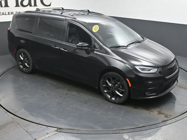 Used 2023 Chrysler Pacifica Touring-L w/ S Appearance Package FWD image 48
