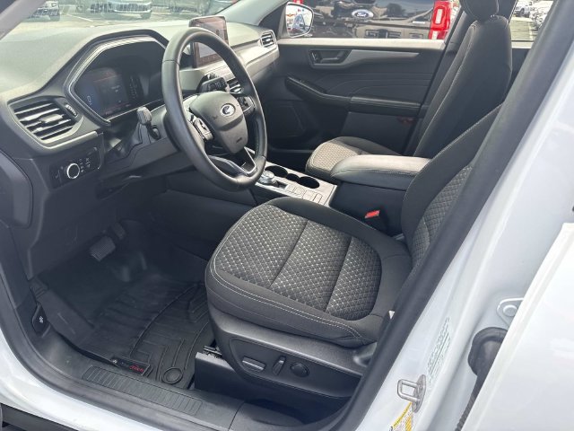 Used 2023 Ford Escape Active AWD/4WD image 25