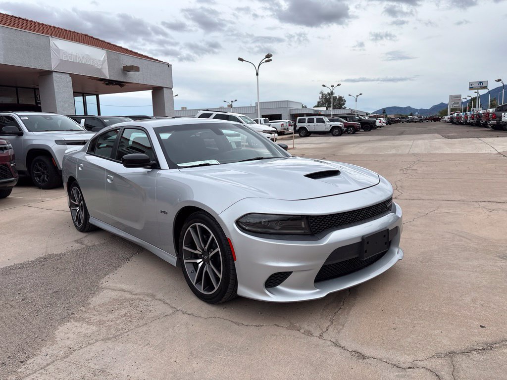 Used 2023 Dodge Charger R/T RWD image 3