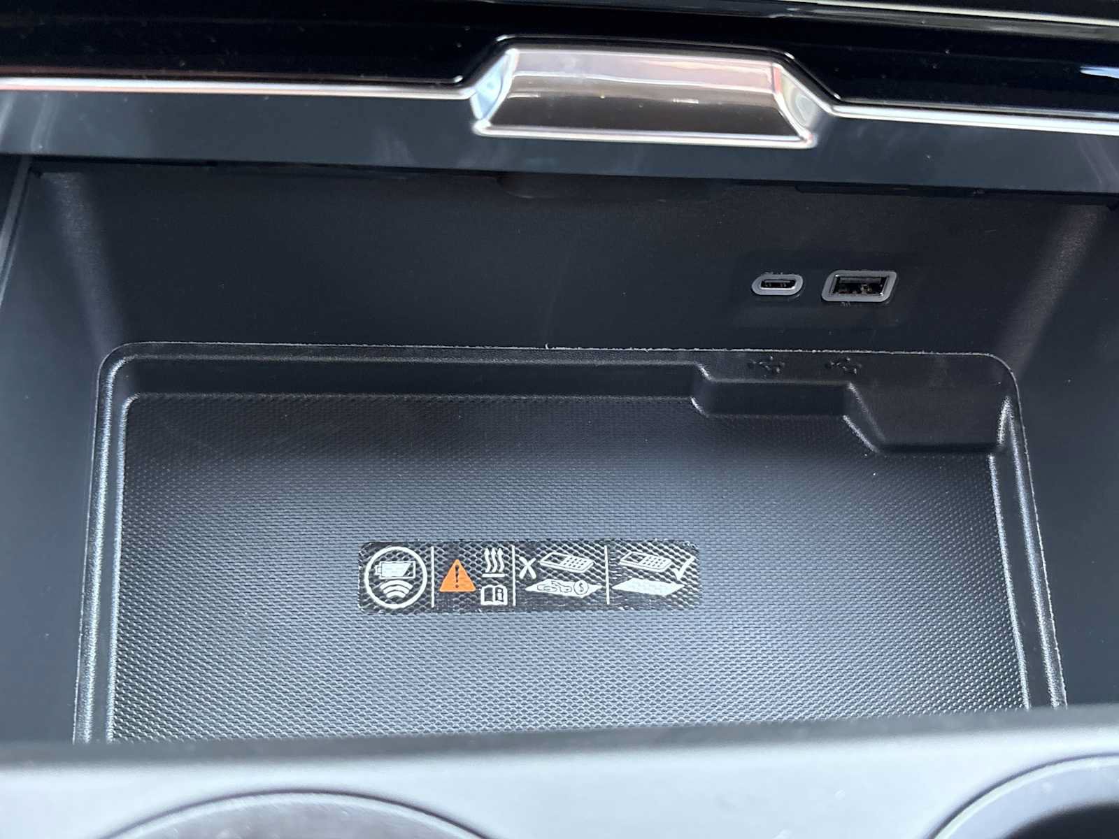 New 2026 GMC Yukon Denali w/ Sun & Power Step Package RWD image 6