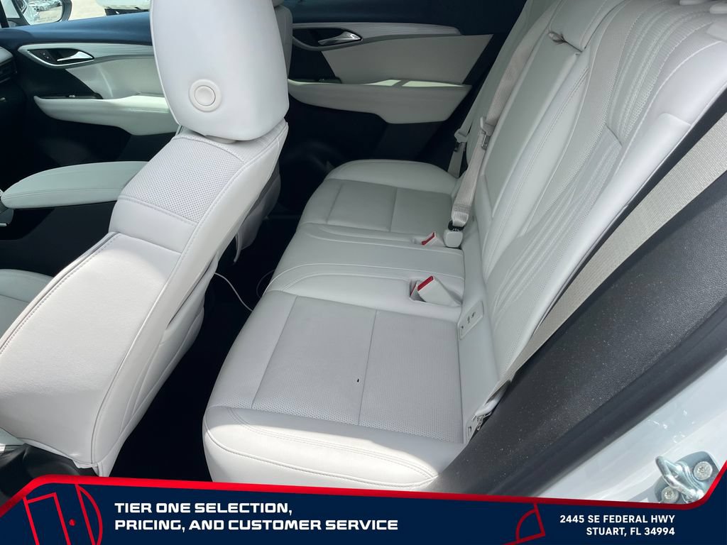 Used 2025 Buick Envision Avenir AWD/4WD image 11