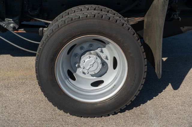 Used 2018 Ford F450 XL w/ Snow Plow Prep Package image 9