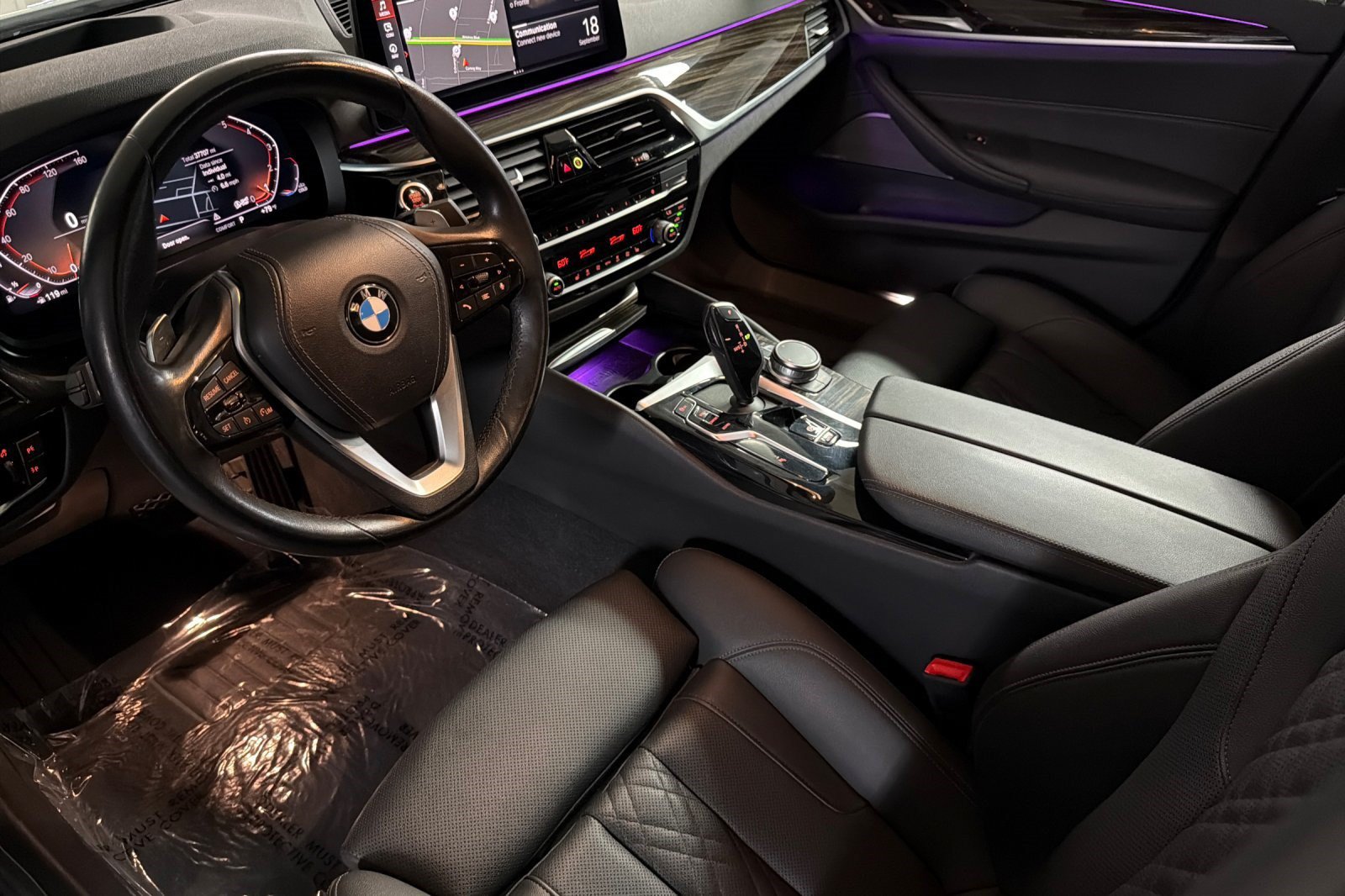 Used 2023 BMW 530i w/ Premium Package RWD image 4