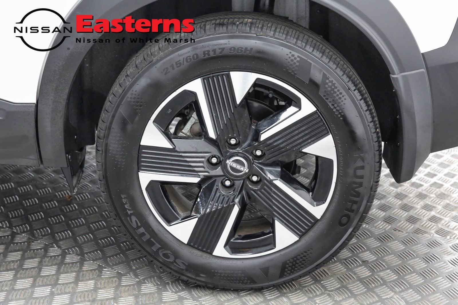 Used 2025 Nissan Kicks SV image 31