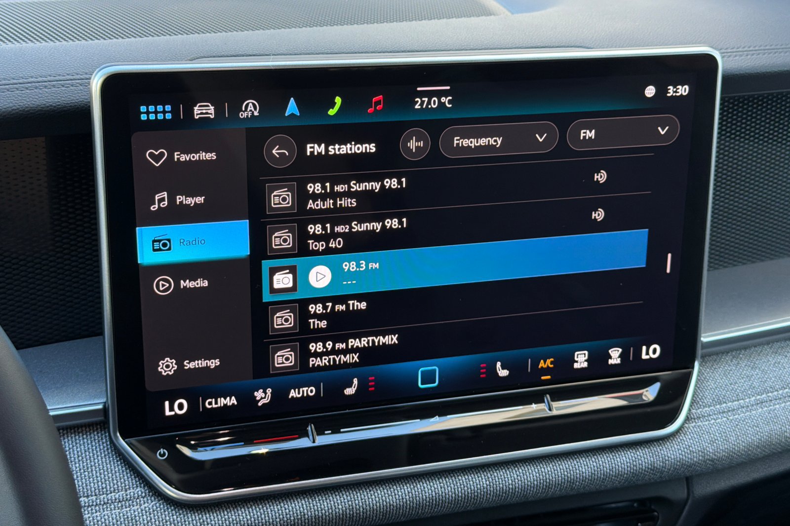 Used 2025 Volkswagen Tiguan S FWD image 18