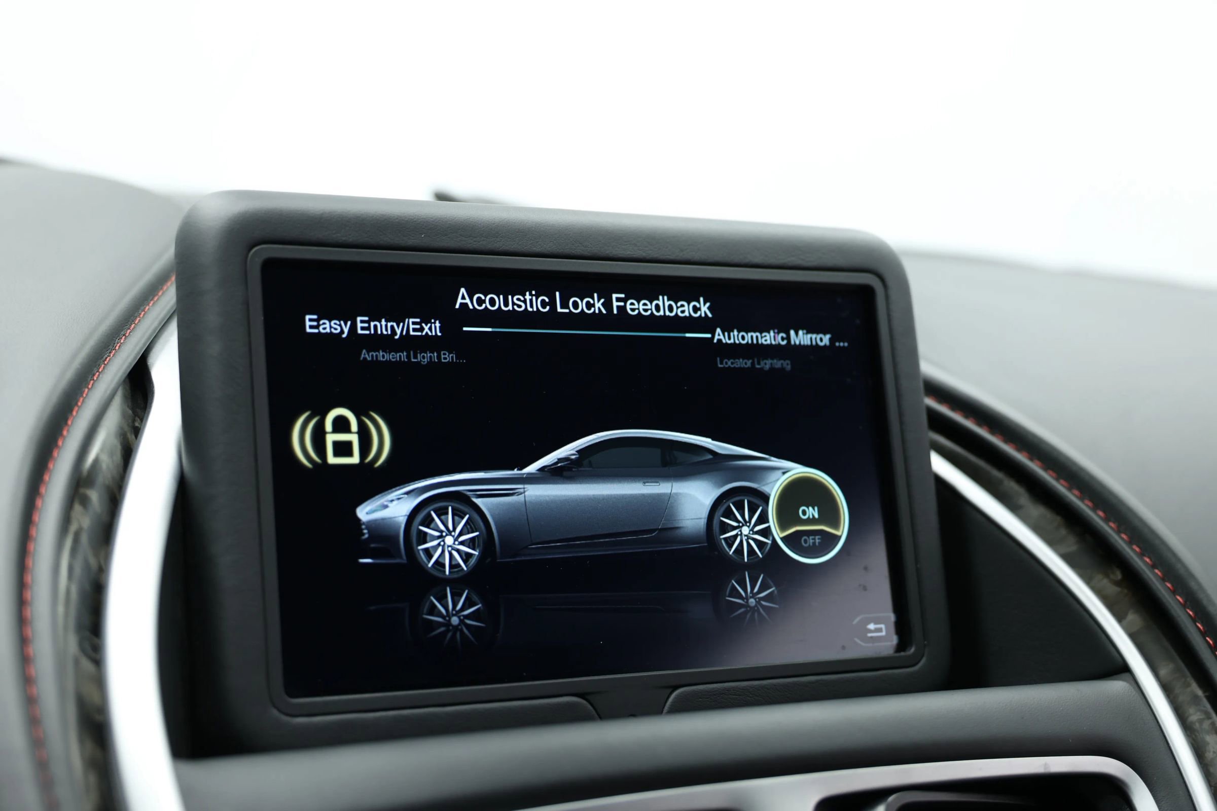 Used 2018 Aston Martin DB11 Coupe image 36