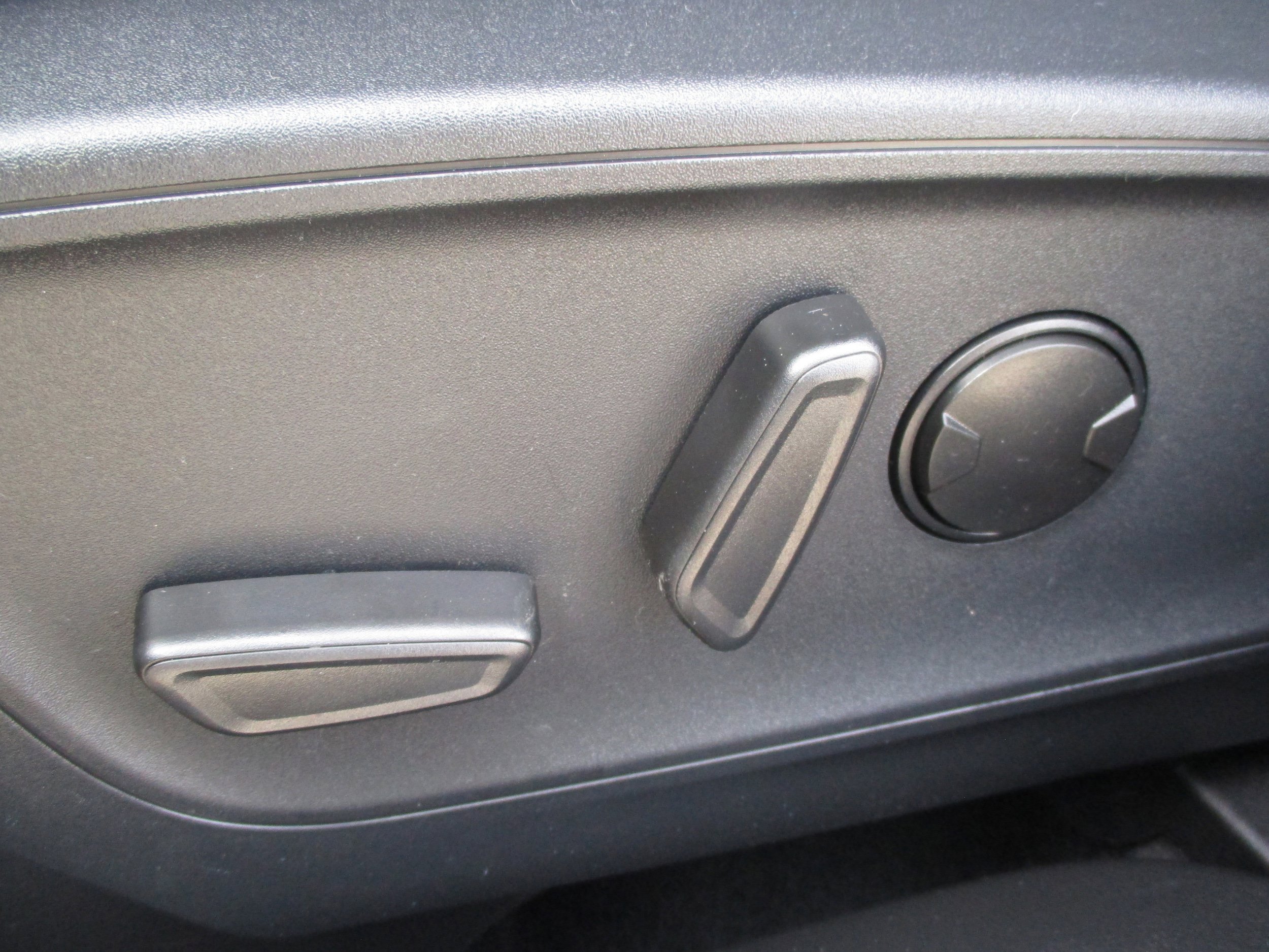 New 2026 Ford Escape ST-Line w/ Tech Pack #1 image 33