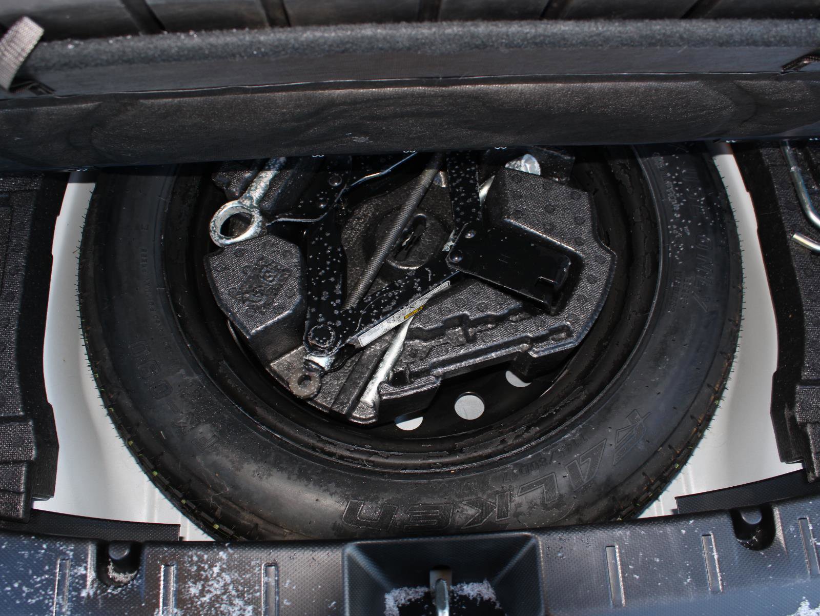 Used 2019 Subaru Crosstrek 2.0i Premium w/ Eyesight System image 9