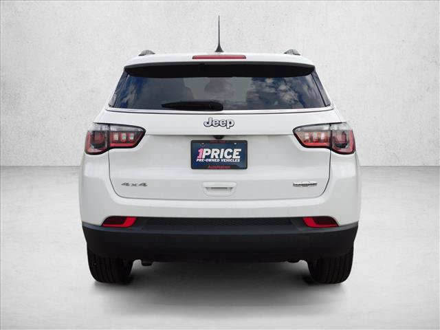 Used 2024 Jeep Compass Latitude AWD/4WD image 12