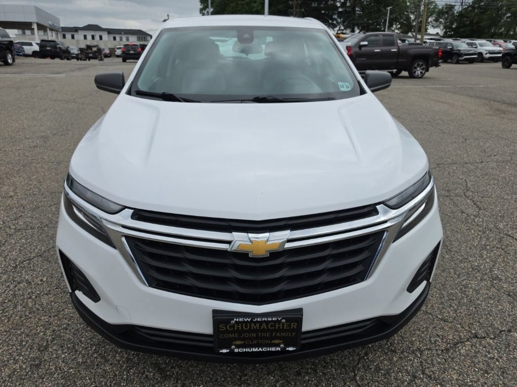 Used 2024 Chevrolet Equinox LS FWD image 9