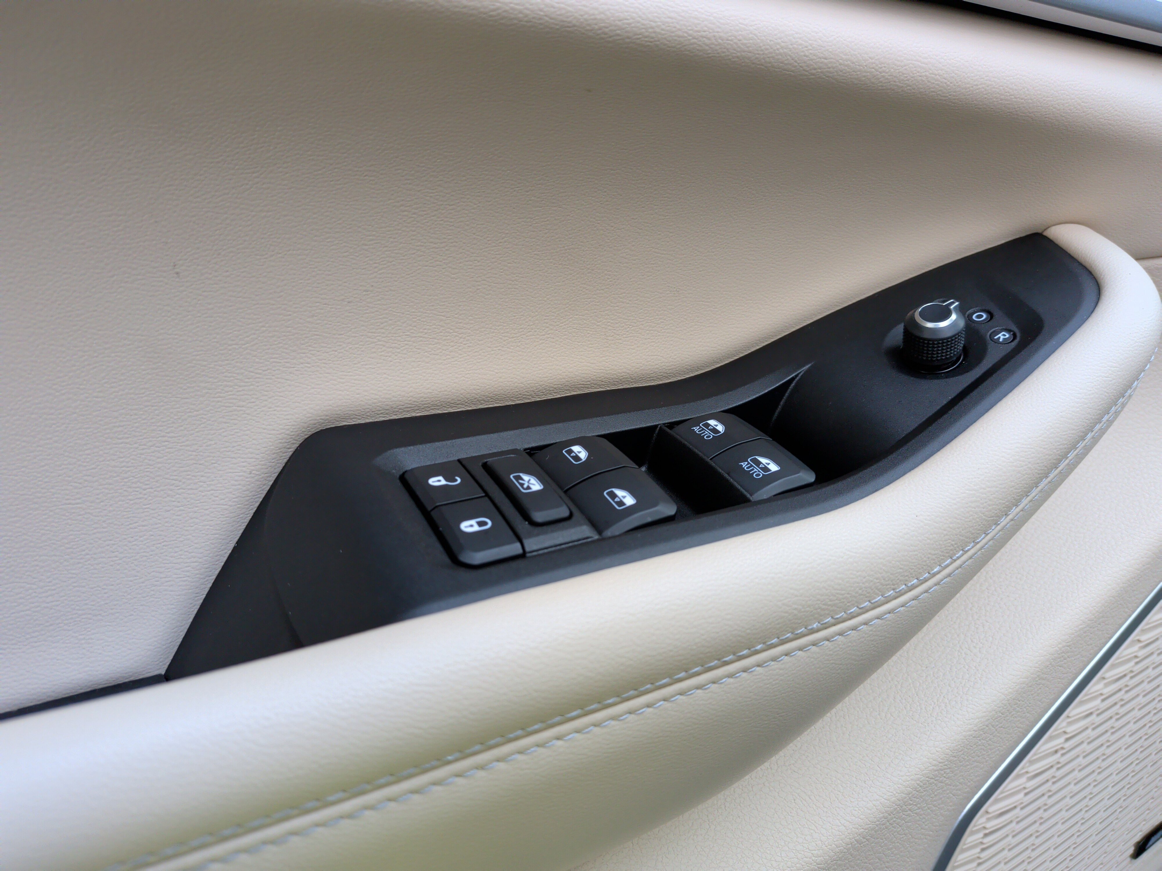 Used 2022 Jeep Grand Cherokee L Limited image 15