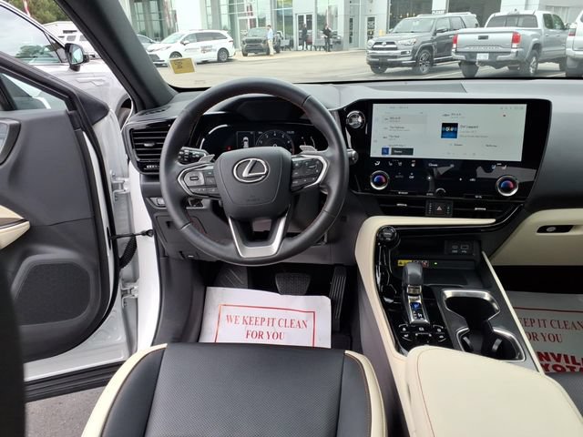 Used 2024 Lexus NX 350 AWD image 11