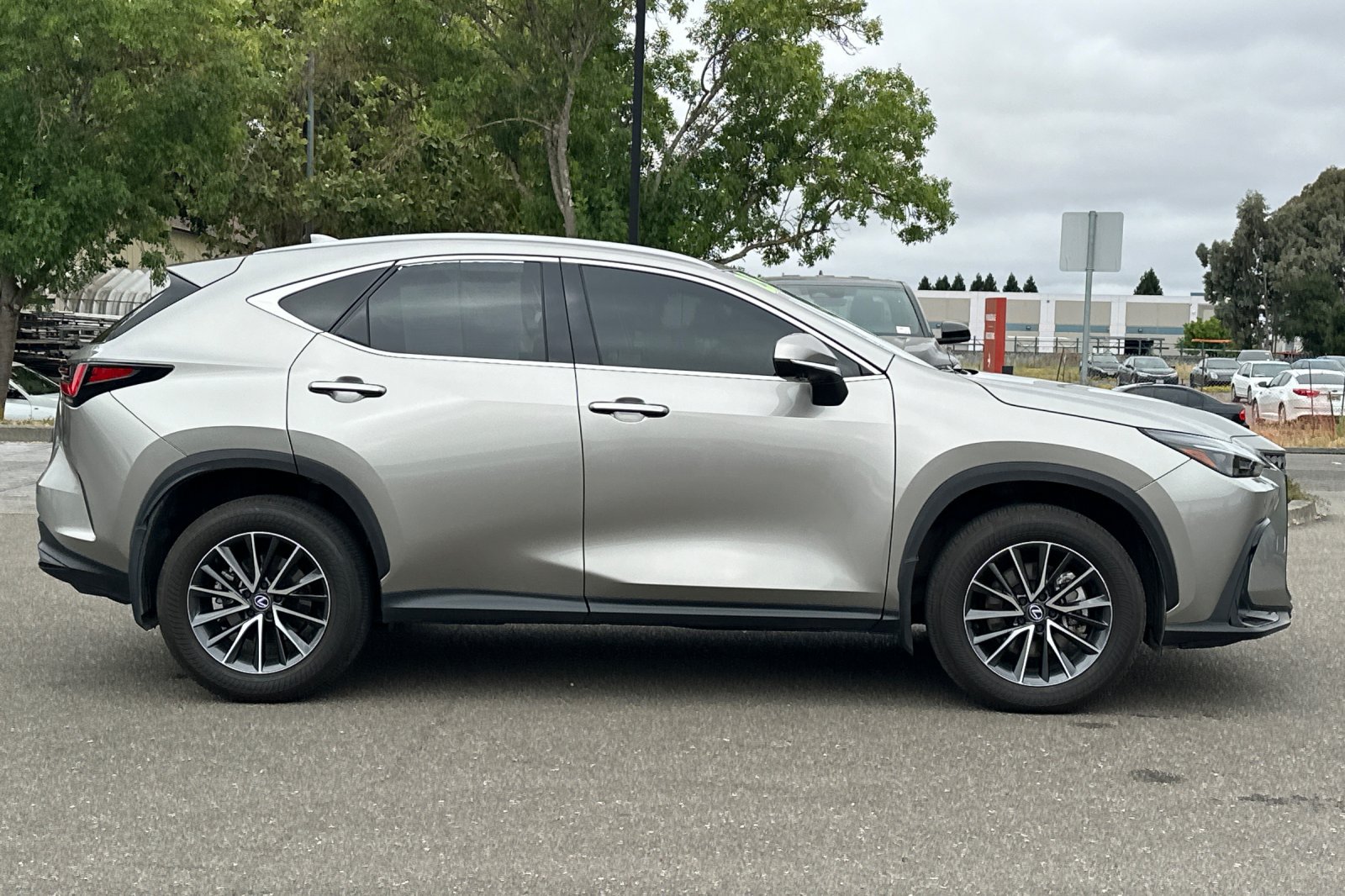 Used 2025 Lexus NX 350 AWD w/ Cold Area Package image 3