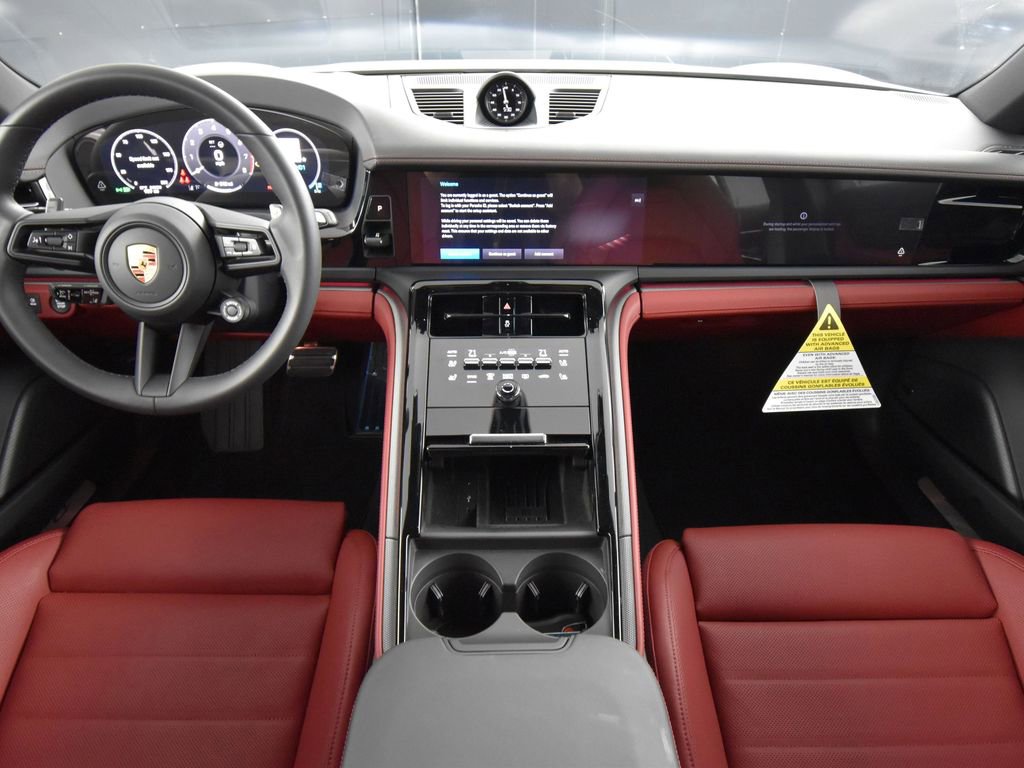 Used 2025 Porsche Panamera 4 image 20