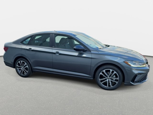 New 2027 Volkswagen Jetta Sport FWD image 4