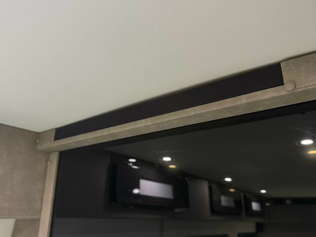 Used 2020 Mercedes-Benz Sprinter 2500 image 17