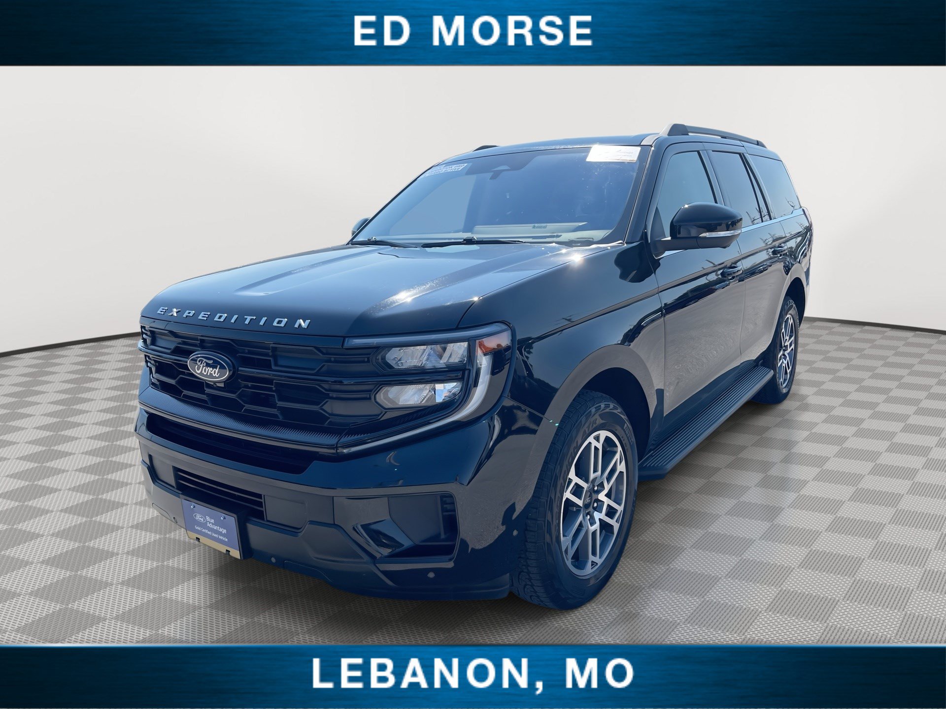 Certified 2025 Ford Expedition Active AWD/4WD image 1