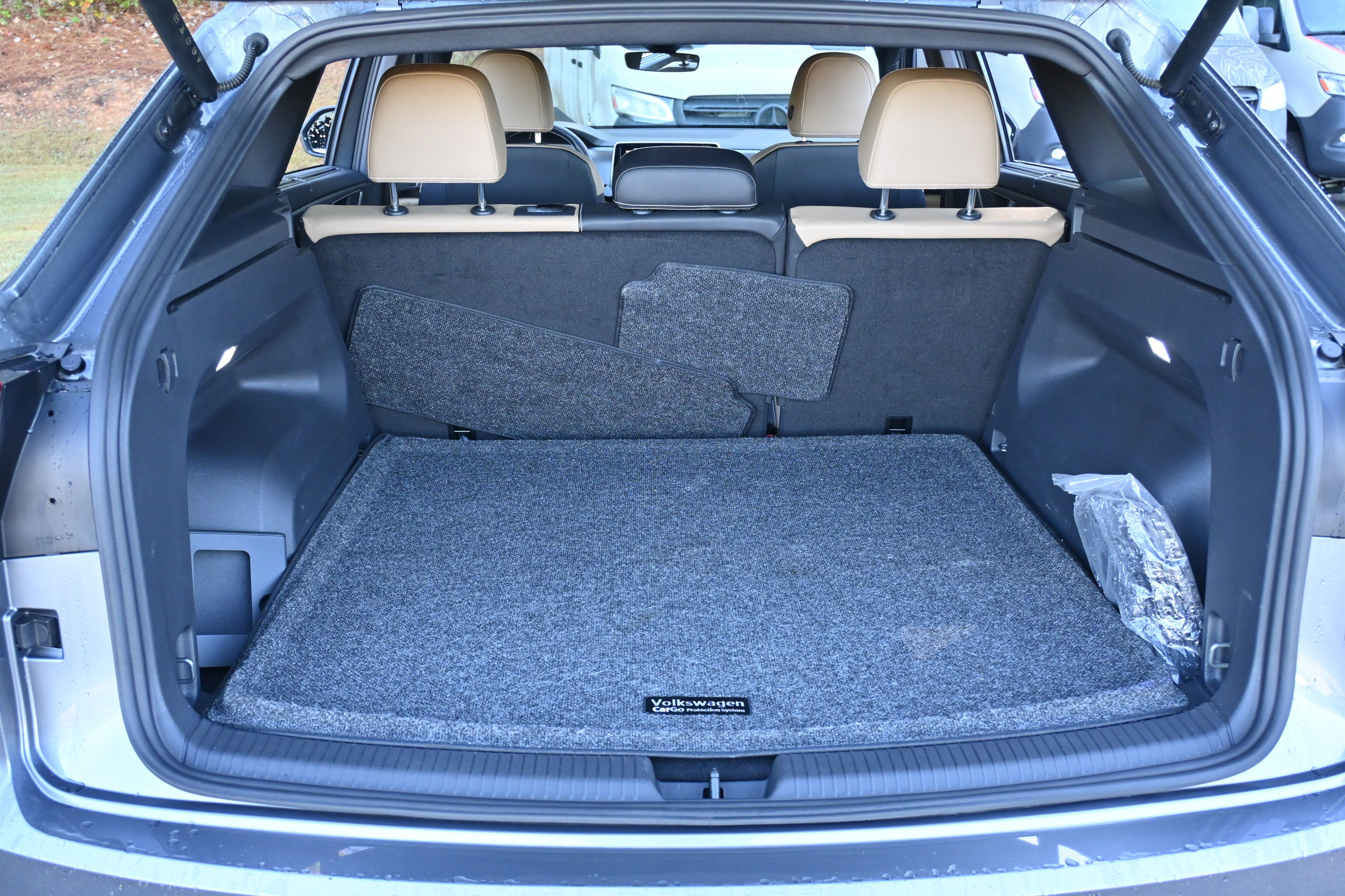 Used 2025 Volkswagen Atlas Cross Sport SE image 18