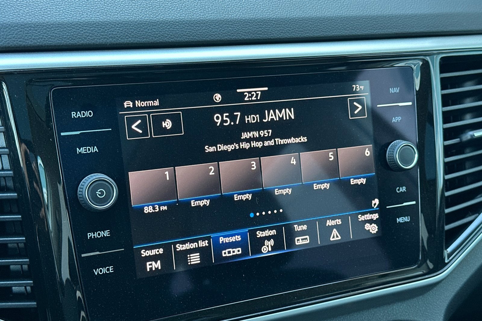 Used 2023 Volkswagen Atlas SEL image 19