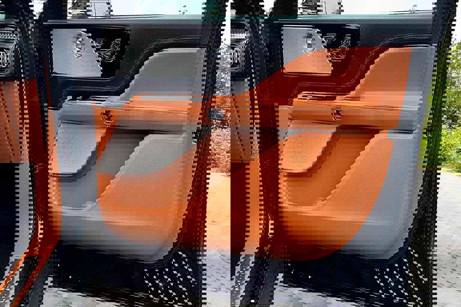 Used 2020 Lincoln Aviator Black Label w/ Dynamic Handling Package image 24