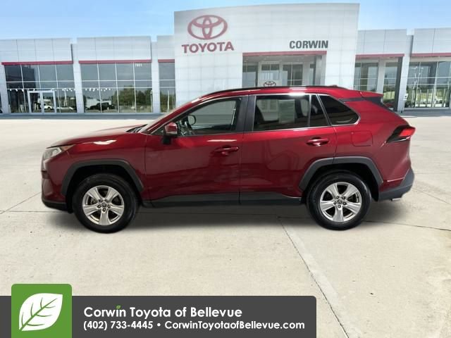 Used 2021 Toyota RAV4 XLE image 2