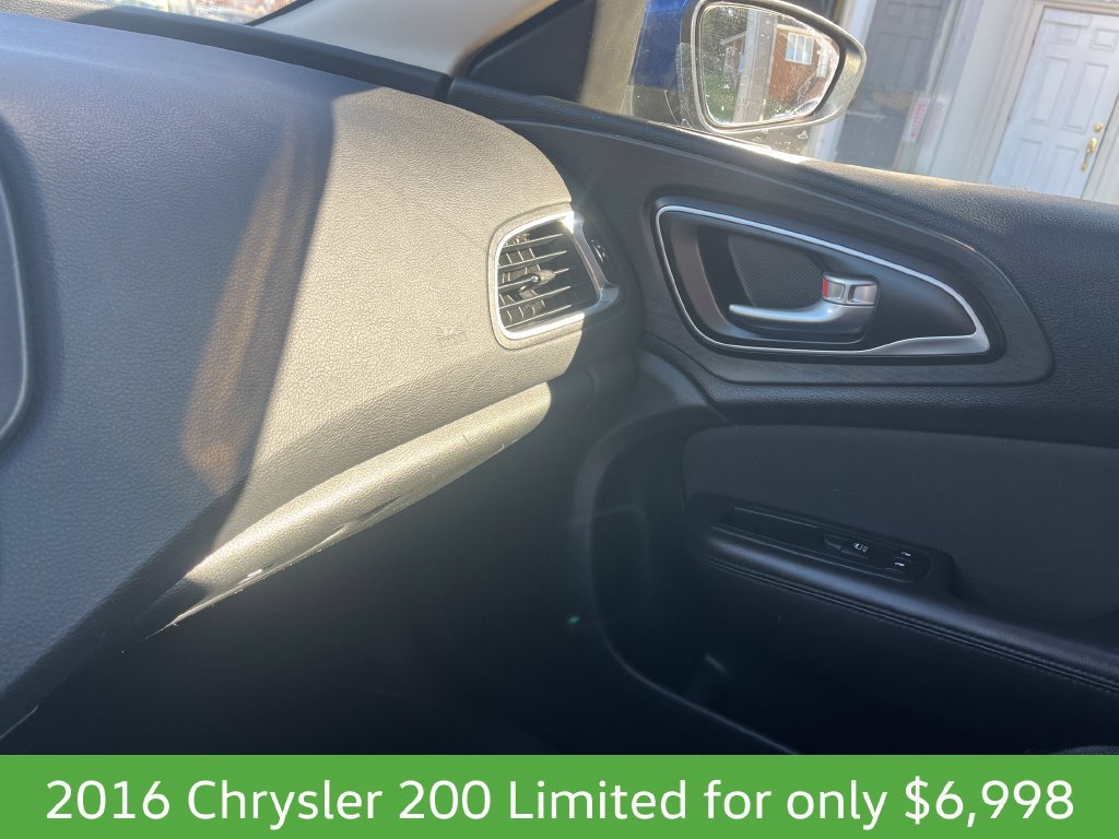 Used 2016 Chrysler 200 Limited w/ Convenience Group FWD image 28