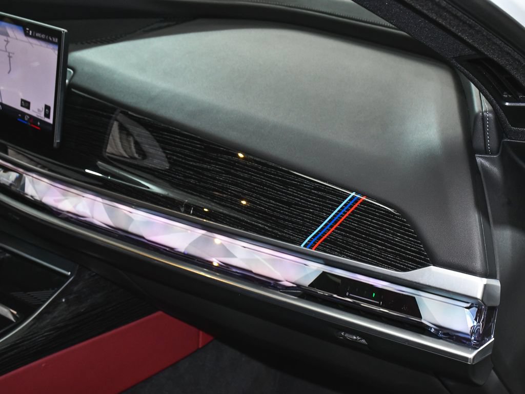 Used 2026 BMW 740i xDrive AWD/4WD image 70