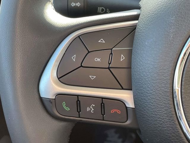 Used 2020 Jeep Renegade Latitude FWD image 20