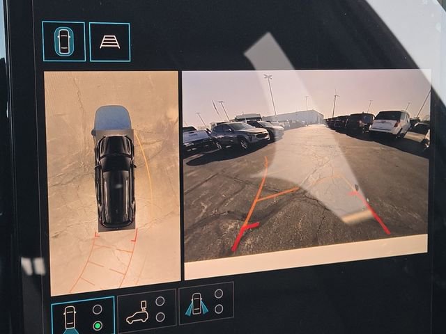 New 2026 GMC Terrain AT4 w/ Technology Package II AWD/4WD image 4
