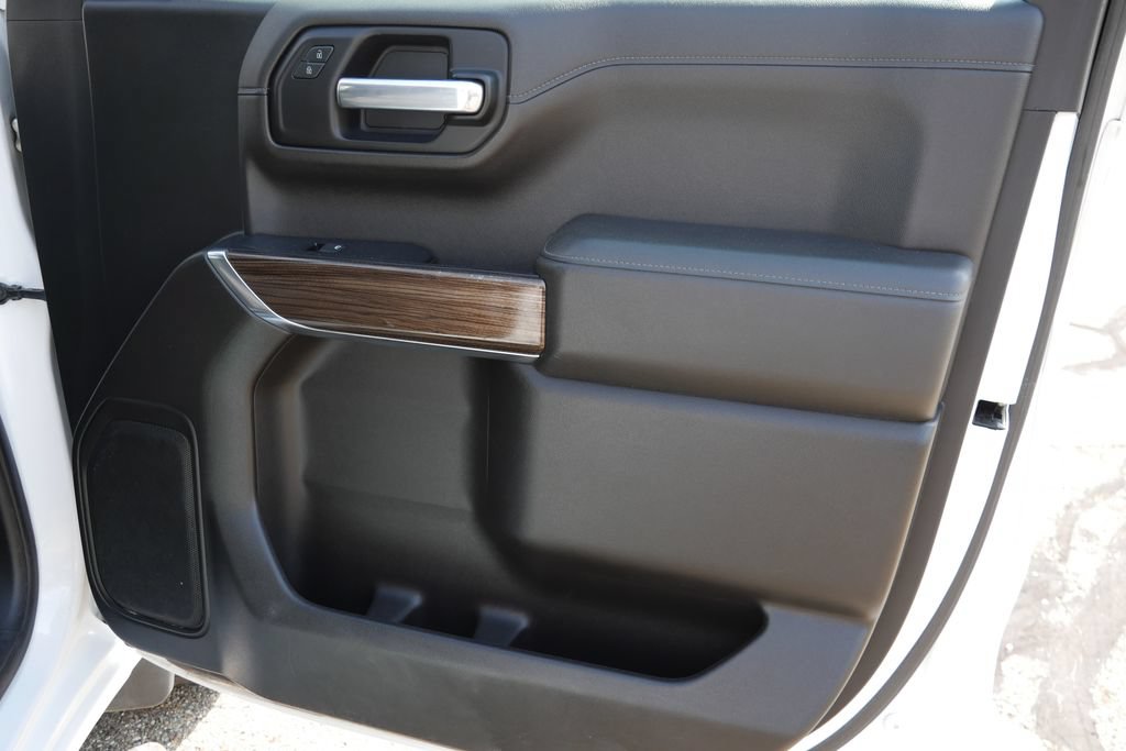 Used 2019 Chevrolet Silverado 1500 LT w/ All-Star Edition AWD/4WD image 10