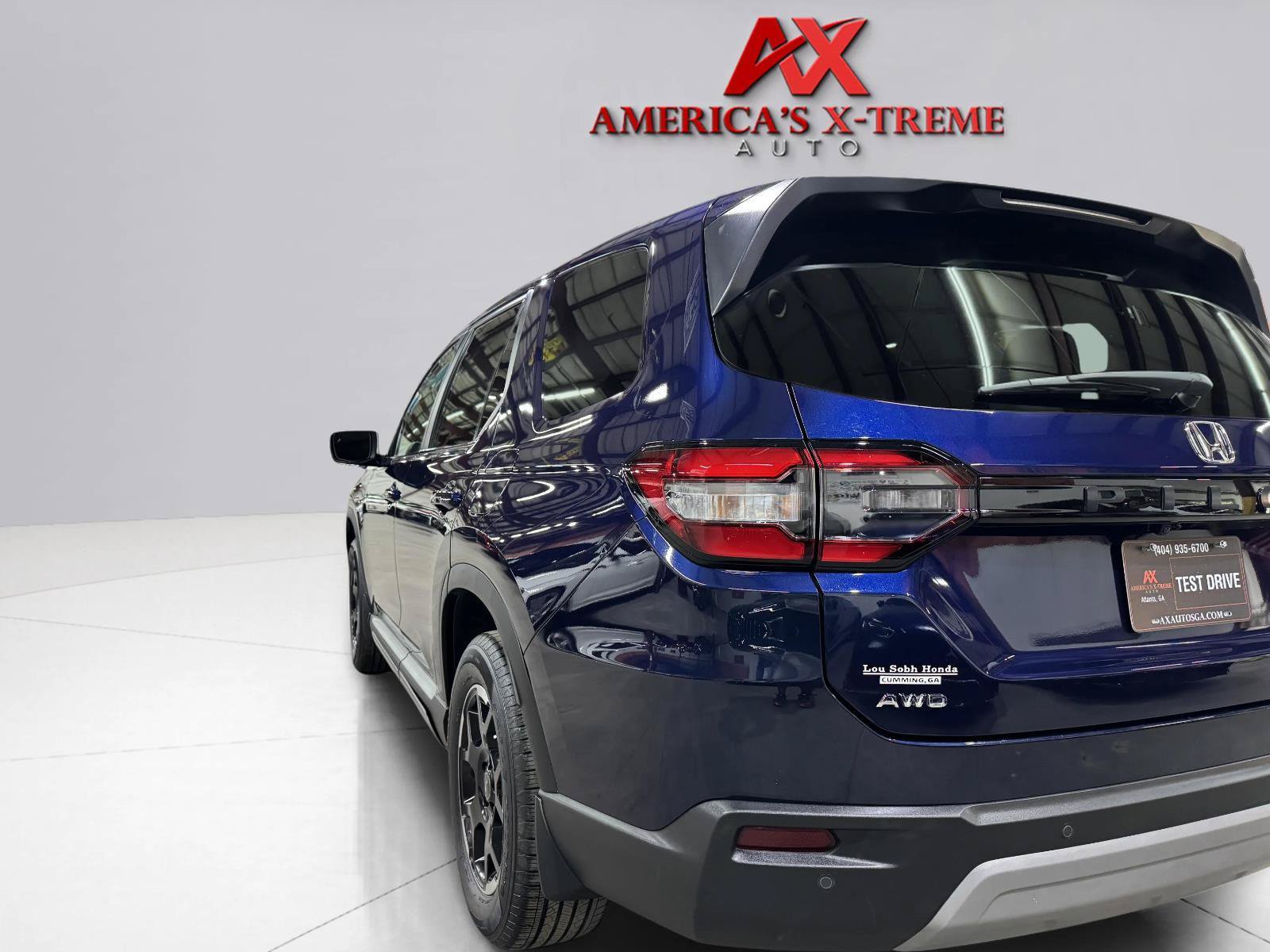 Used 2025 Honda Pilot EX-L image 4