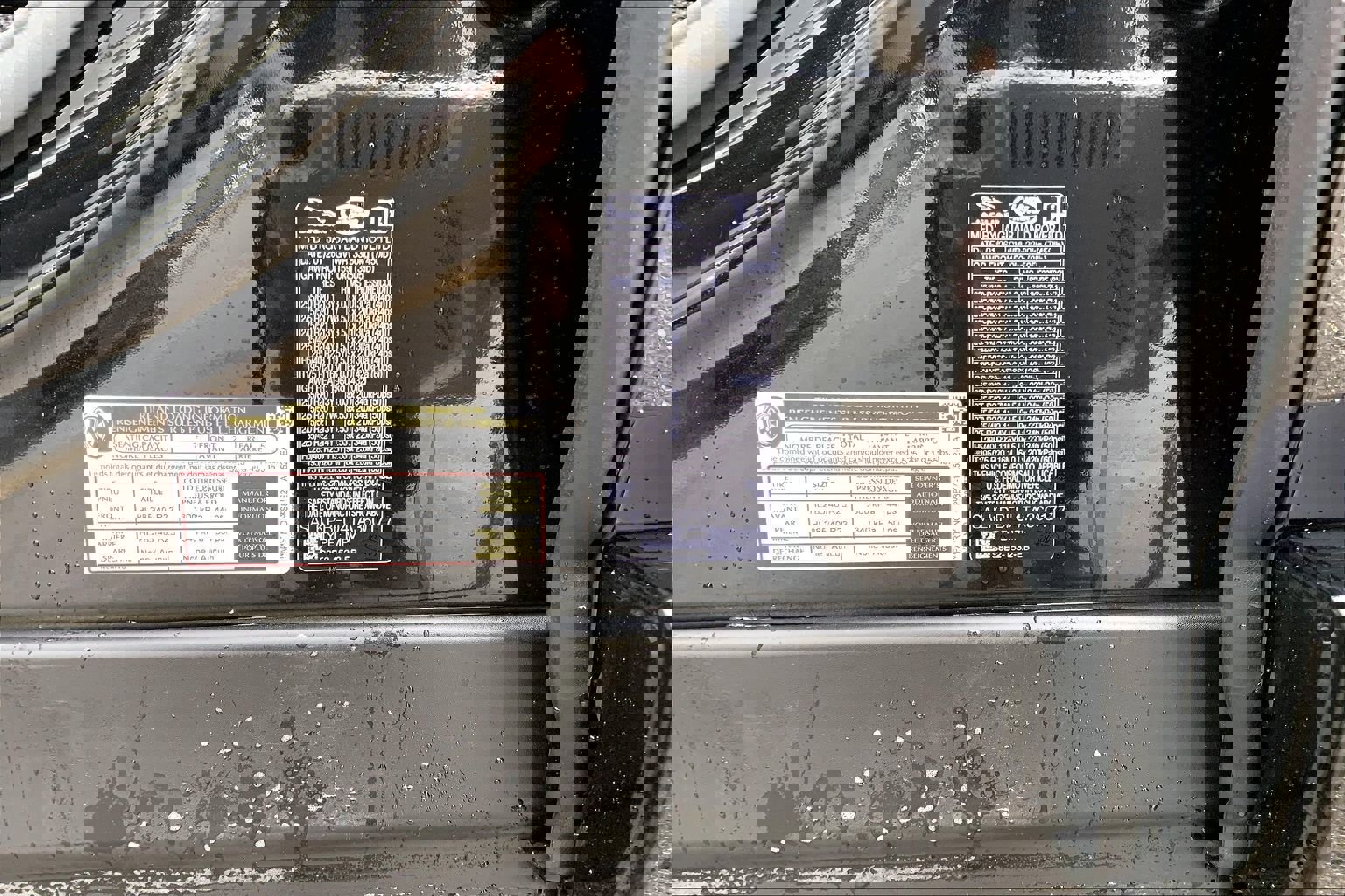 New 2026 Land Rover Range Rover Long Wheelbase SE image 18