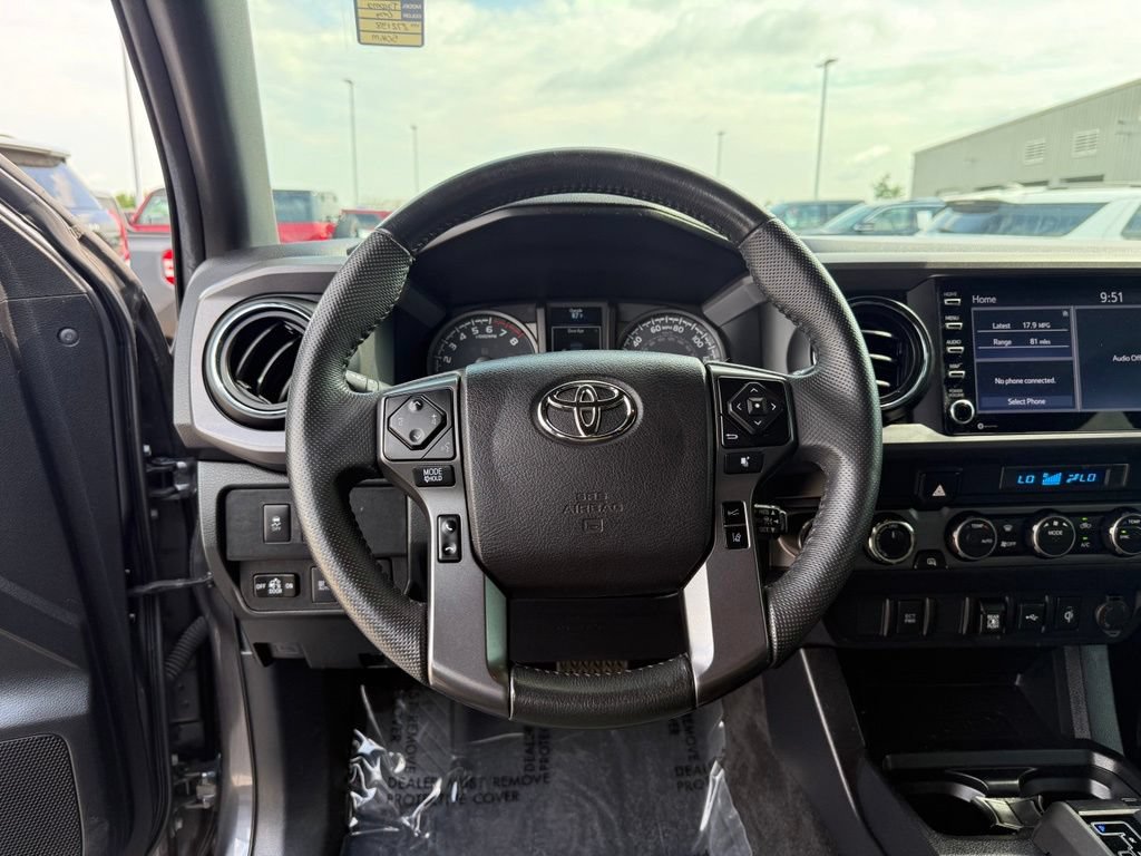 Used 2021 Toyota Tacoma TRD Off-Road AWD/4WD image 13