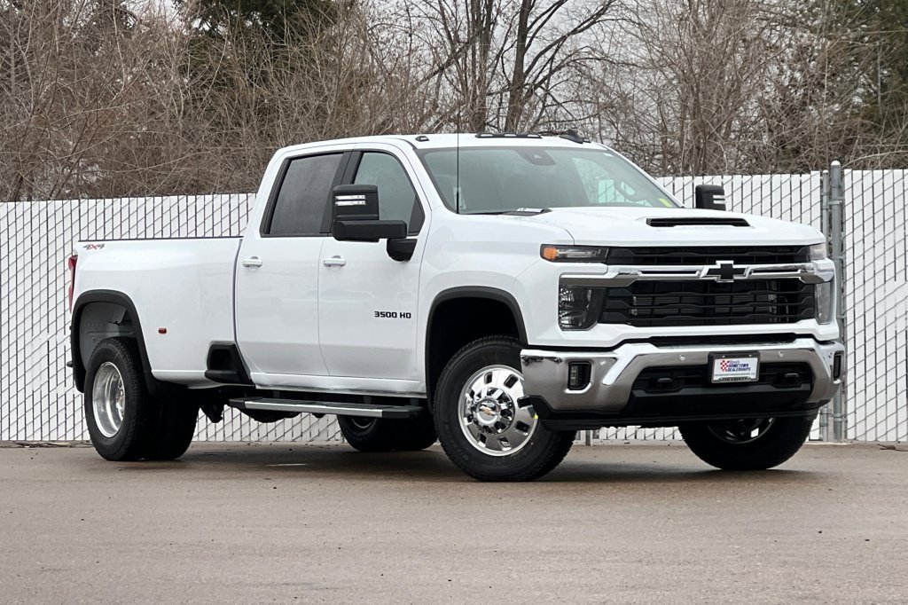 New 2026 Chevrolet Silverado 3500 LT w/ All Star Edition video 2