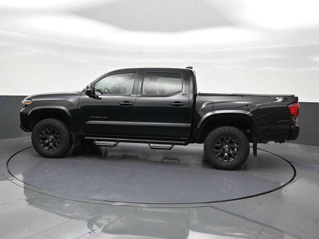 Used 2023 Toyota Tacoma SR5 w/ Technology Package RWD image 2