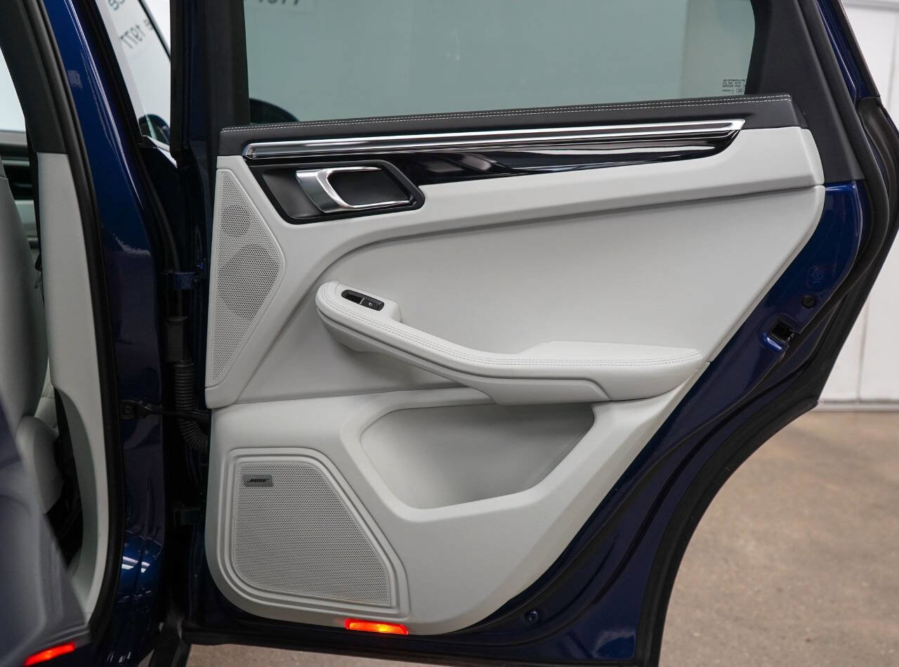 Used 2024 Porsche Macan image 65