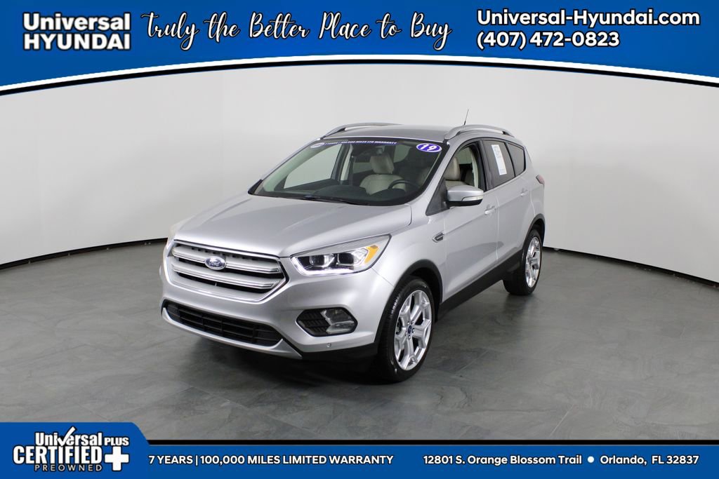 Used 2019 Ford Escape Titanium image 1