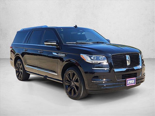 Used 2024 Lincoln Navigator L Reserve AWD/4WD image 3