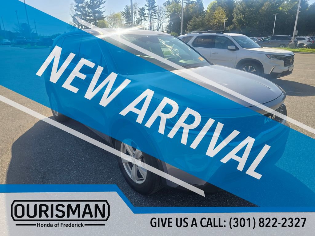 Used 2022 Kia Sorento LX image 1