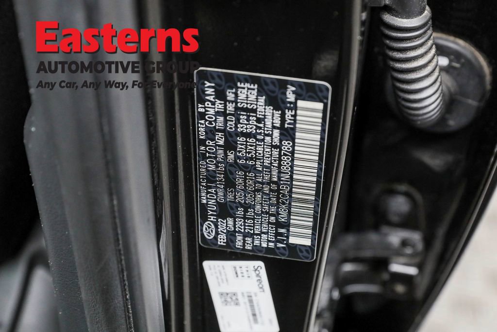 Used 2022 Hyundai Kona SE w/ Winter Weather Package image 61