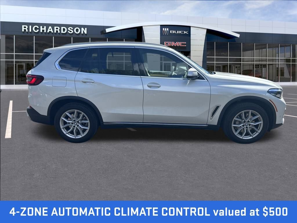 Used 2022 BMW X5 xDrive40i w/ Premium Package image 7